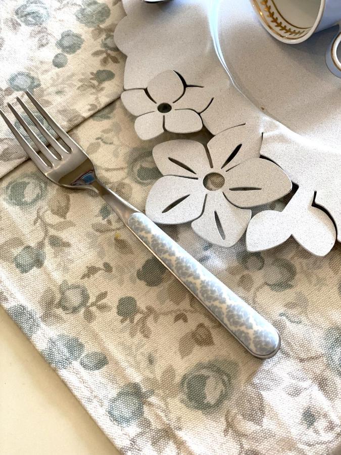 B&B Due Passi Dal Mare Cinquale Dış mekan fotoğraf