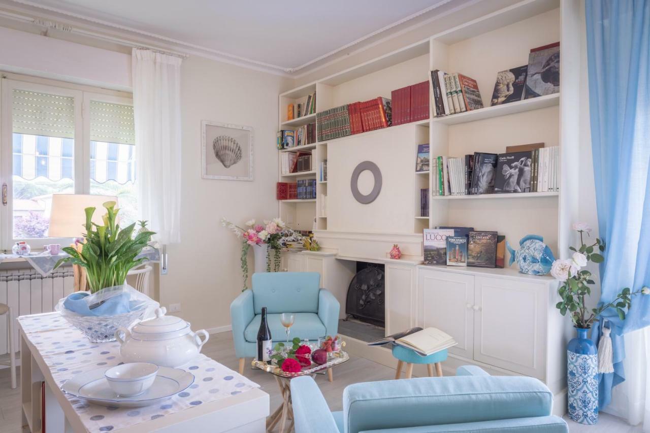 B&B Due Passi Dal Mare Cinquale Dış mekan fotoğraf